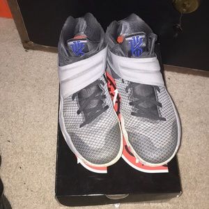 Nike Kyrie 2 “Omega”